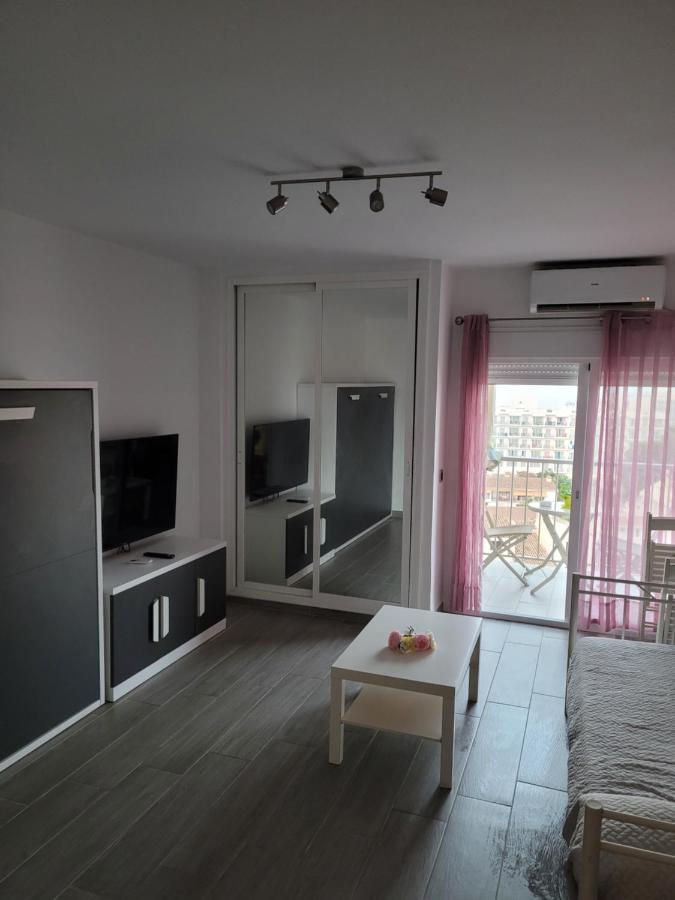 Precioso Alojamiento Con Piscinas Apartment Benalmadena Ngoại thất bức ảnh